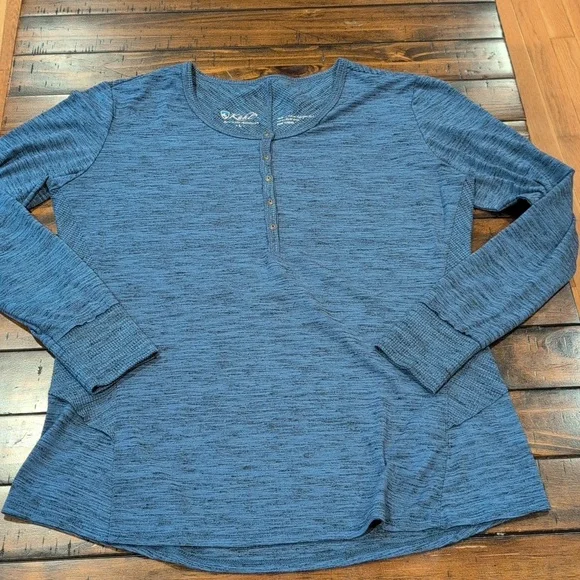 Kuhl Svenna Henley Long Sleeve - Picture 2 of 6